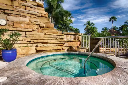 Pointe Estero Beach Resort - 10