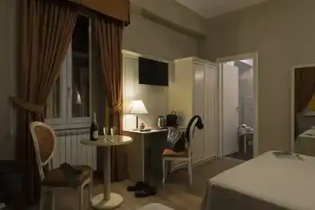 Relais Bocca di Leone Guest House - 83