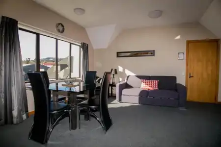 Allan Court Motel - 124