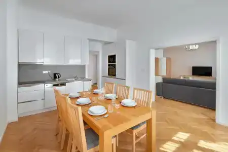 DownTown Suites Kodanská - 62