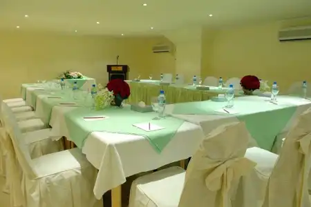 Al Muntazah Plaza - 12