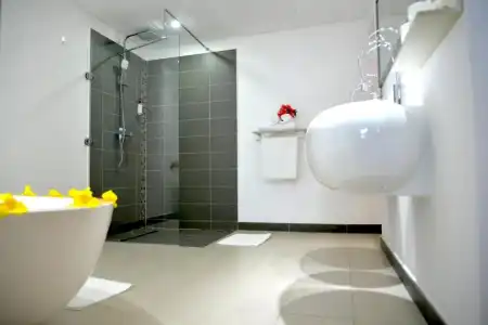 Toparadis Guest House - 85