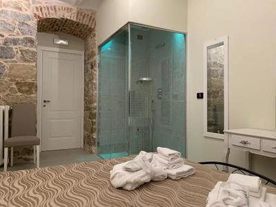 Spa & Wellness by Des Anglais " Ingresso SPA gratuito" - 4