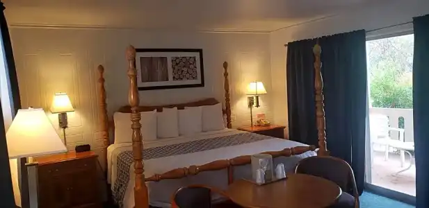 Land O Nod Inn - 25
