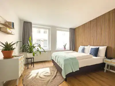 Melter & Apartments - a Neighborhood - 91