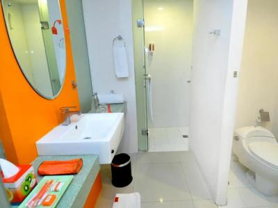 HARRIS & Residence Riverview Kuta Bali - 33