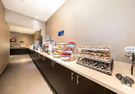 Best Western Inn & Suites San Diego – Zoo/SeaWorld Area - 10
