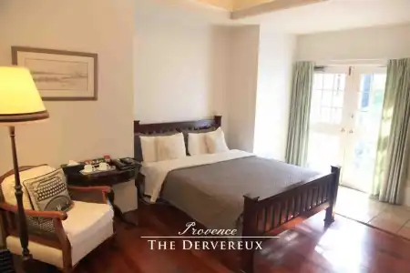 The Devereux Boutique - 76