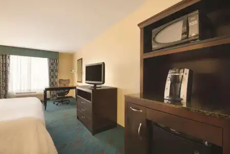 Hilton Garden Inn Fargo - 42