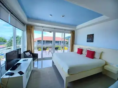 At Koh Larn Resort - 91