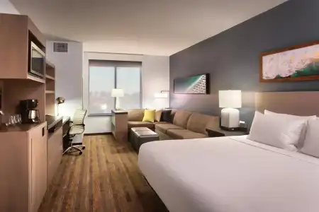 Hyatt House at Anaheim Resort/Convention Center - 37
