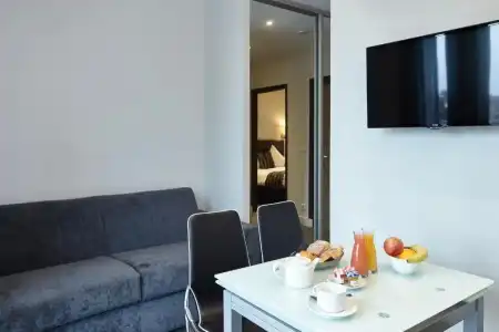 Best Western Le Cheval Blanc - Vieux Port - 245