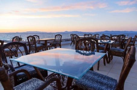 Dodeca Sea Resort by Forums - 25