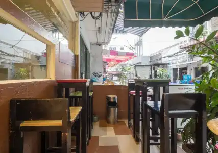 Royal Express Inn Sukhumvit - 6