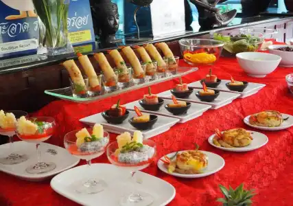 Club Bamboo Boutique Patong Beach Resort - 10