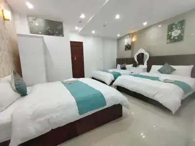 Ngan Pho Studio & - 45