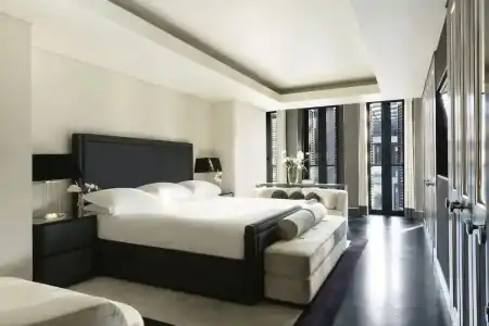 Grosvenor House Suites - 103