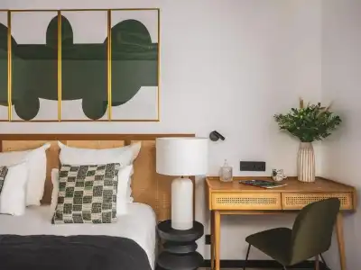 Maisons du Monde Hôtel & Suites - La Rochelle Vieux Port - 97