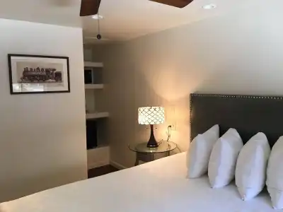 The Iron Horse Inn - 12