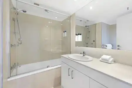 ULTIQA Beach Haven At Broadbeach - 244