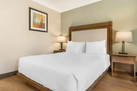 Best Western Plus Burnaby - 37