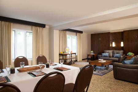 The Lakefront Anchorage - 7