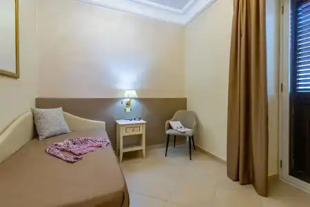 Vittorio Emanuele Boutique - 65