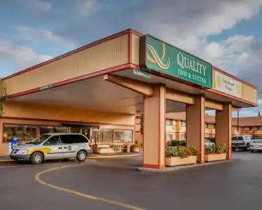 Quality Inn & Suites Medford Airport - 37