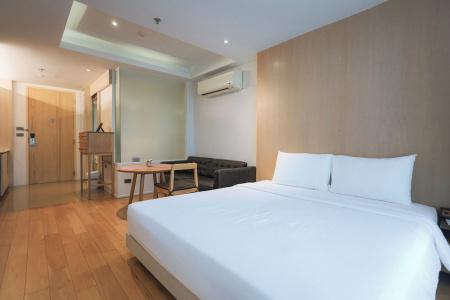 Balcony Seaside Sriracha & Serviced Apartments (SHA Extra Plus) - 297