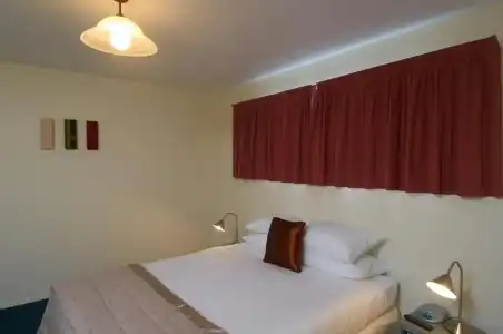Bavarian Motel - 22