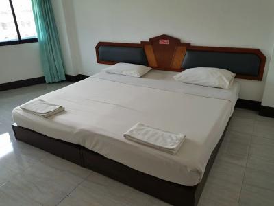 Golden Grand - 14