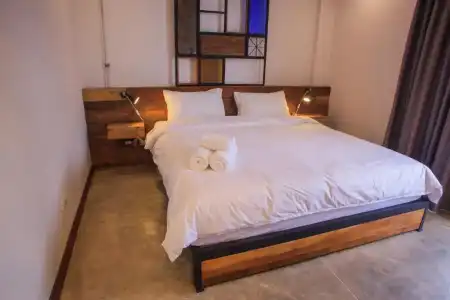 The Arak Bed Bar and Hostel - 61