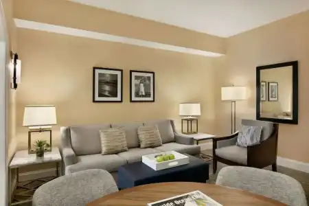 Hilton Ocean City Oceanfront Suites - 60