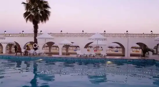 the Club - 8
