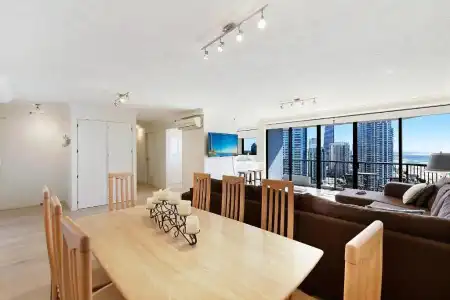 Surfers Century Oceanside Apartments - 121