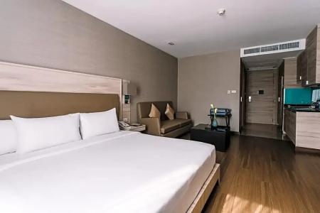 Adelphi Suites Bangkok - 177