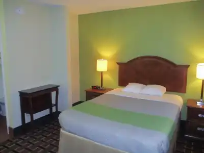 Motel 6 Savannah, GA - 5