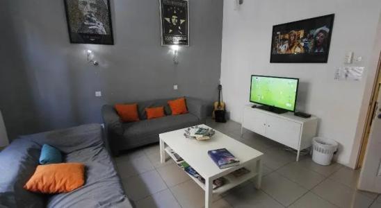 Hugo's Boutique - Adults Only - 10