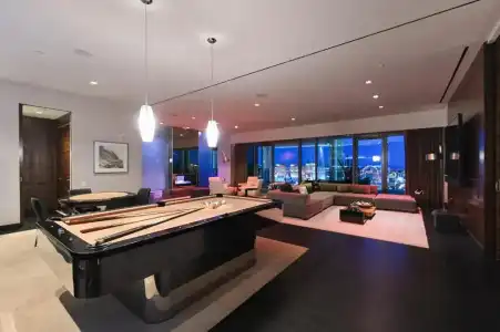 Beautiful Palms Place Suite - 380