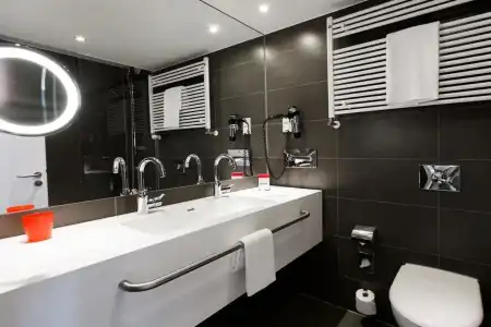 DORMERO Hannover - 9