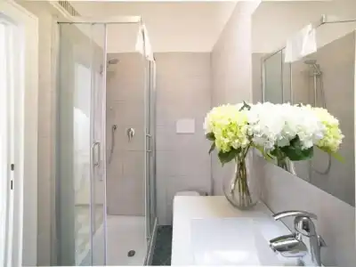 Grand Master Suites - 130