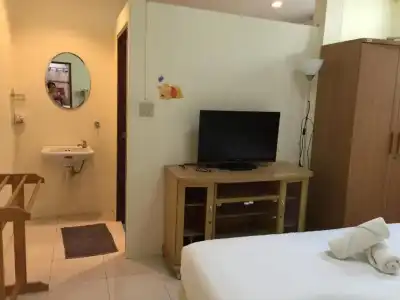 Baan Taweesuk Guest House - 77