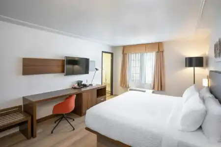 Quality Inn - 45