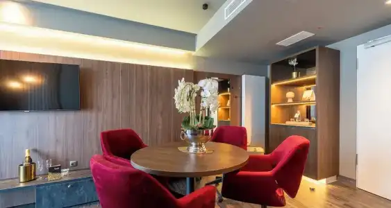 PLAZA Premium - 152