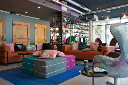 MOXY Frankfurt East - 34