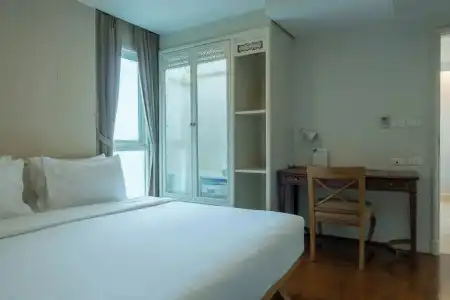 Sabai Sathorn - 53