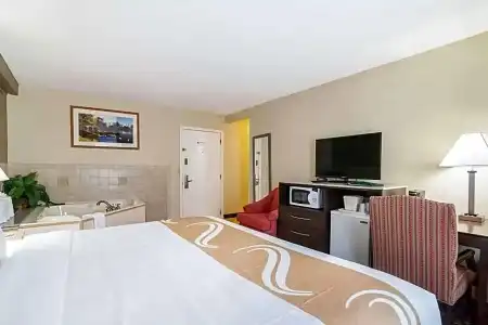 Quality Inn North Conway - 59