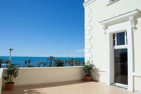 de La Ville - 16