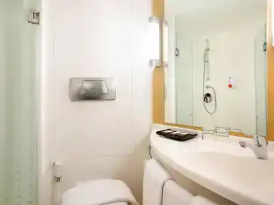 Ibis Bandung Pasteur - 7