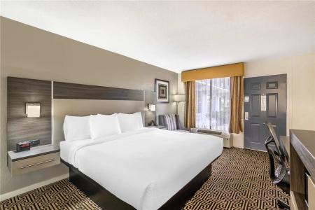 Best Western Central Inn - 38